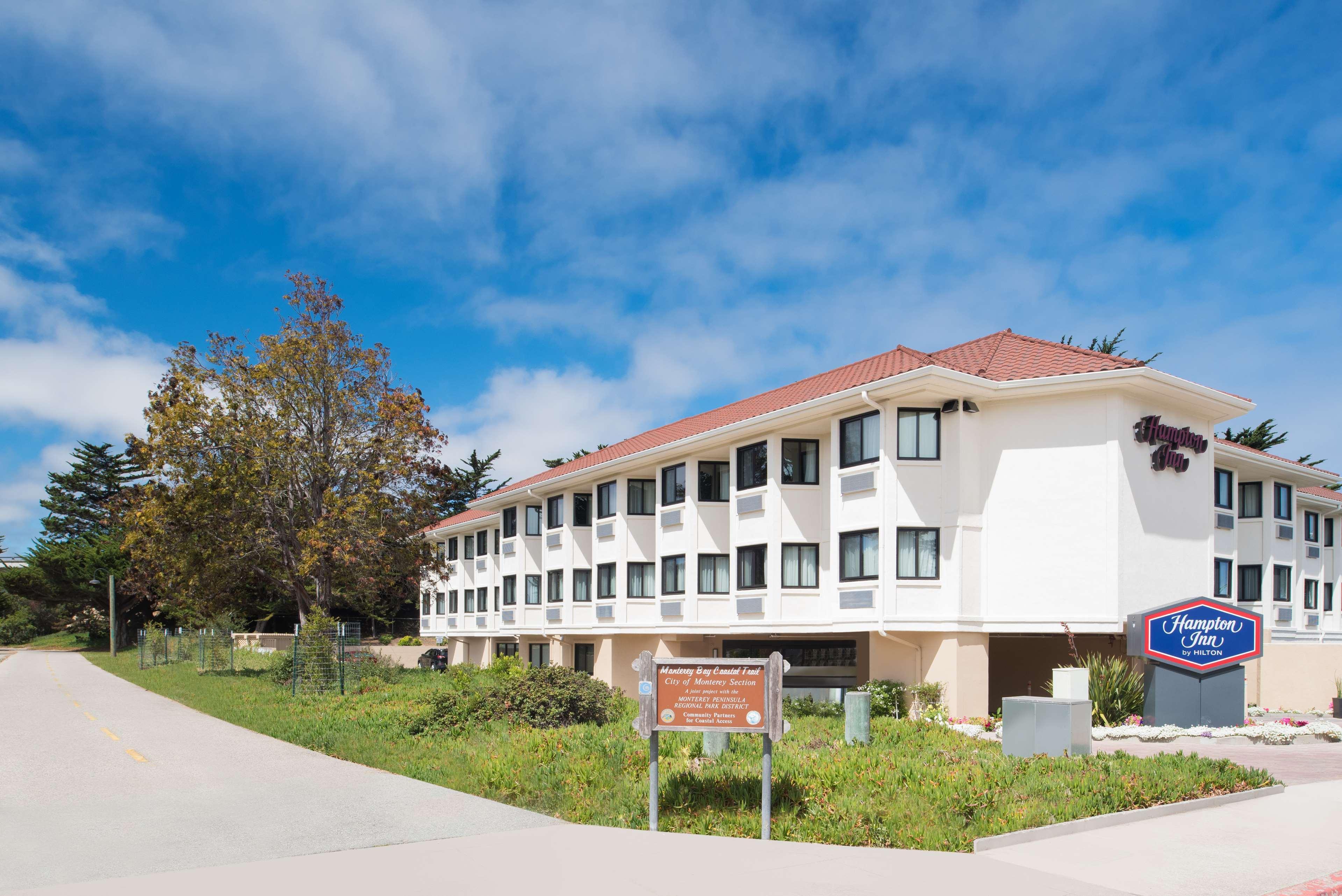 Hampton Inn Monterey Exterior photo